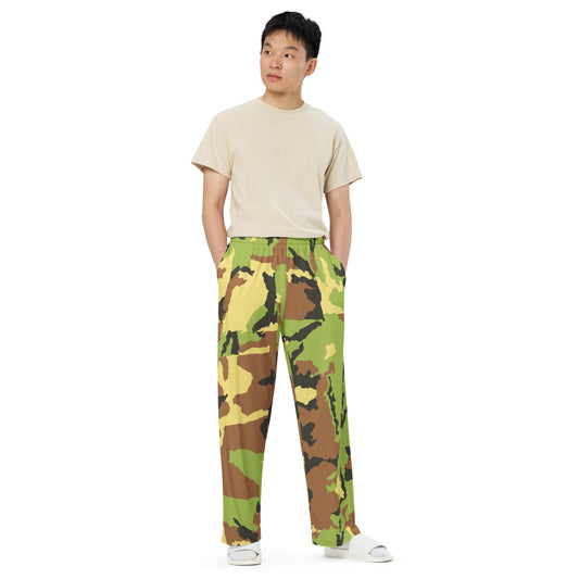 Green Camo print unisex wide-leg pants