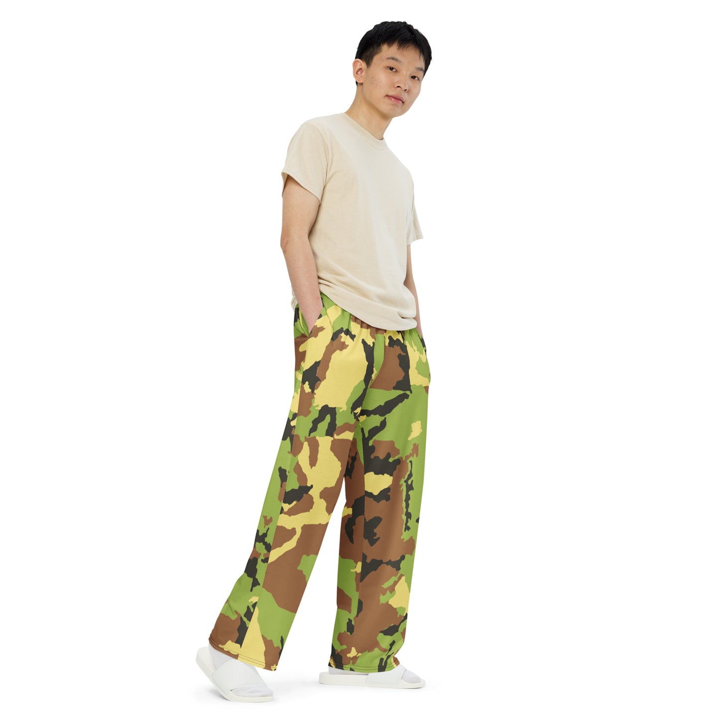 Green Camo print unisex wide-leg pants